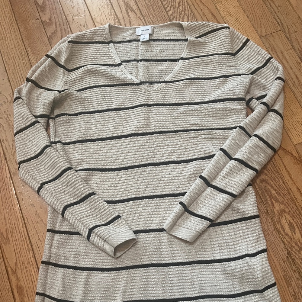 Womens Old Navy tunic knit sweater